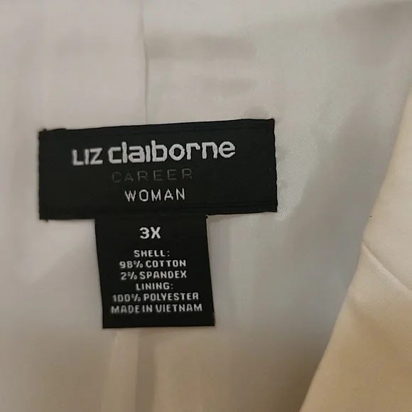 Blazer - Picture 3 of 3